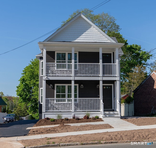Photo - 139 Main St Unit 2