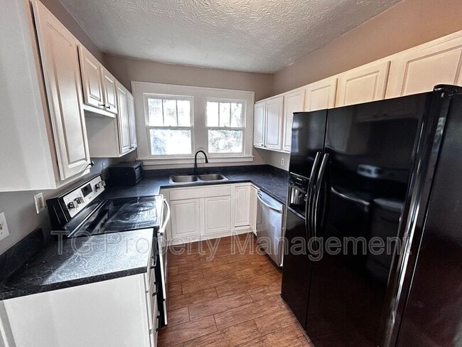 Photo - 2561 Rosselle St Casa