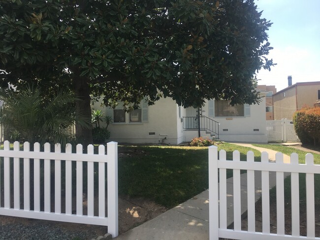 Photo - 1451-1451-1451-1452 Hornblend St Unit 1451