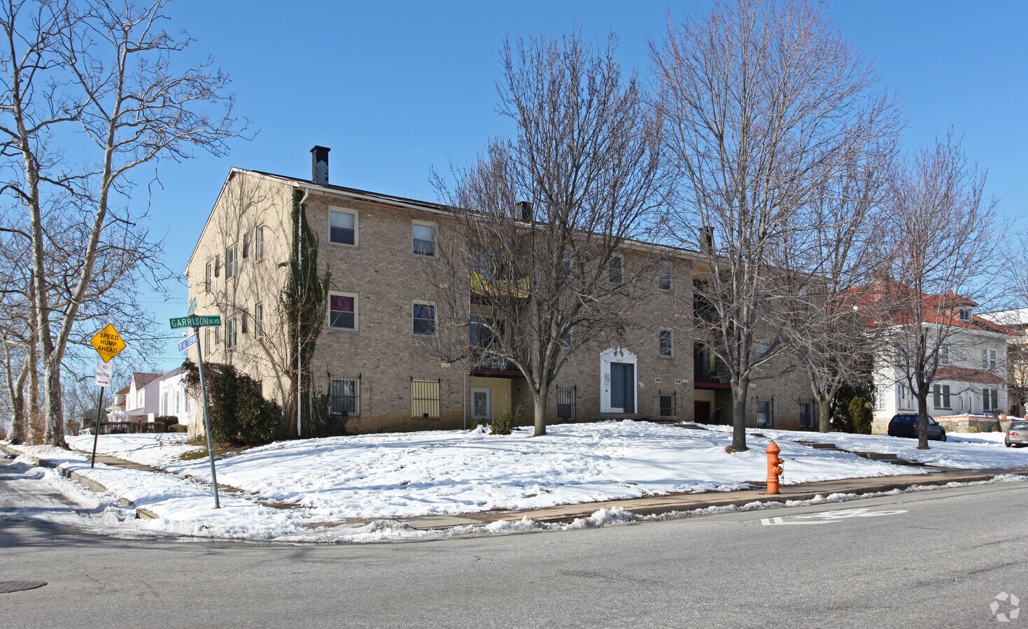 Garrison Gardens - Garrison Gardens Apartments