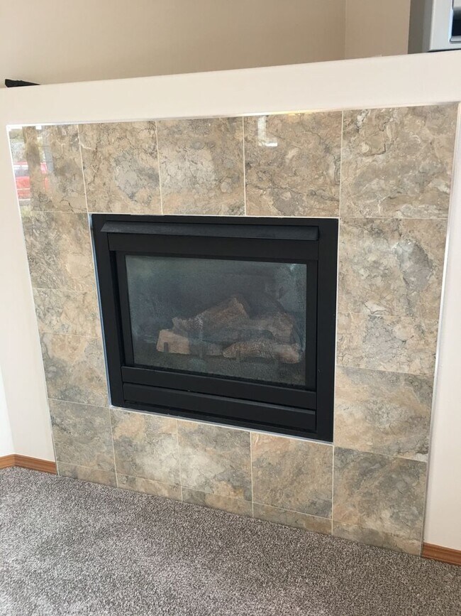 Photo - Large 4 bedroom house that is Pet Friendly!