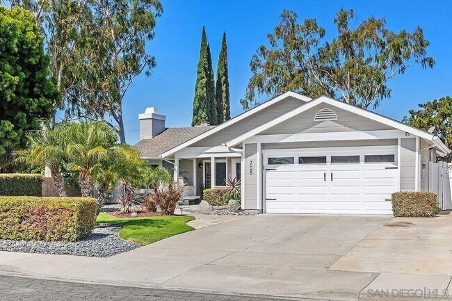 Building Photo - 705 Sunningdale Dr