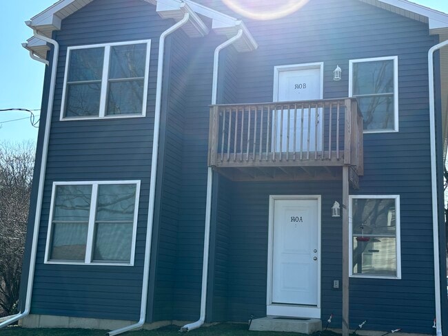 Street View - 140 Gum St Unit 140 B Upstairs