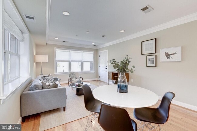 Photo - 5511 Colorado Ave NW Unit #402
