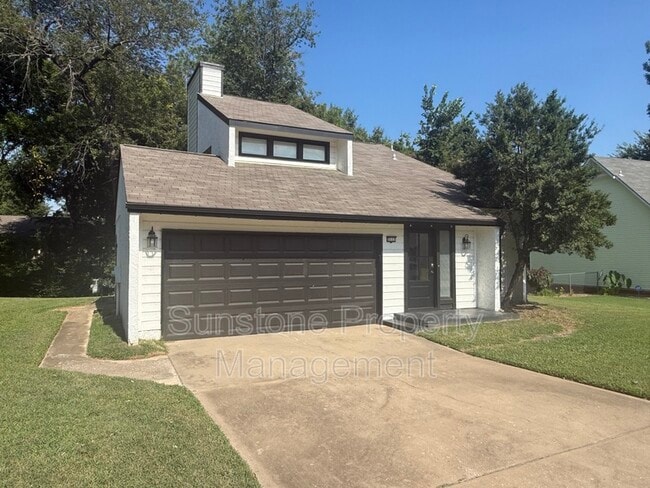 Building Photo - 5117 S Lions Ave