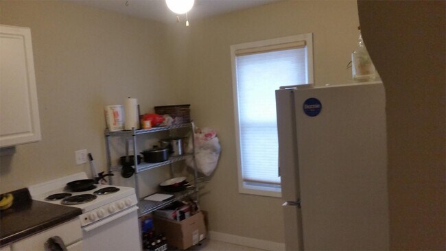 Photo - 117 N Lucas St