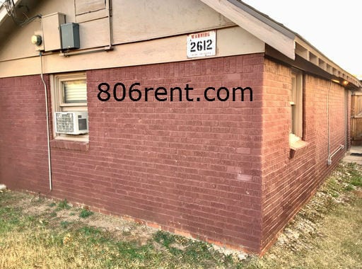 Building Photo - Available Now !