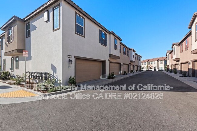 Building Photo - 34495 Agave Dr Rental