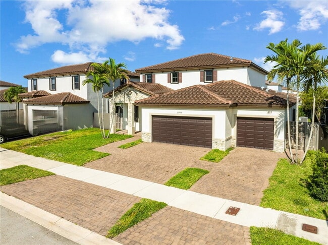 Building Photo - 128 SW 128th Pl