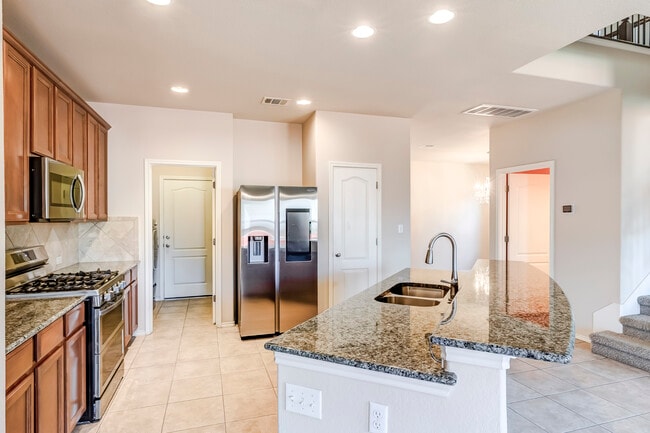 Photo - 1604 Greenside Dr