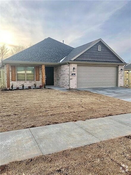 Building Photo - 189 S Geranium Ln Rental