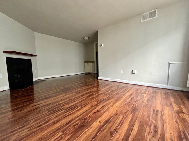 Photo - 2602 Tunlaw Rd NW
