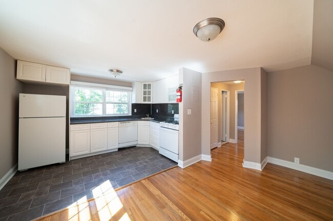 Photo - The East Hill: In-Unit Washer & Dryer, Hea...