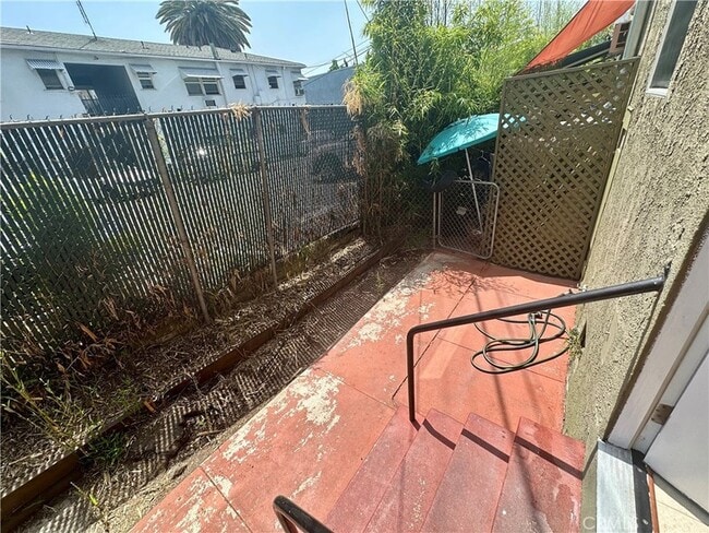 Photo - 1760 1/2 N Las Palmas Avenue Unit