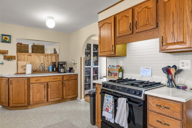 new quartz countertops - 40 Fields Rd