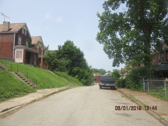 Photo - FOR SALE ONLY - Home For Sale Fixer upper