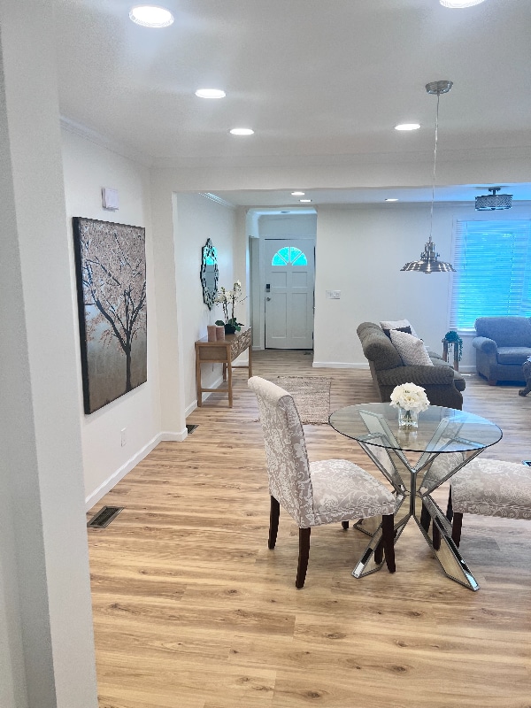 Photo - 1303 Chipperfield Dr