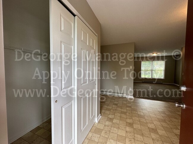 Photo - Big Tree Apartments