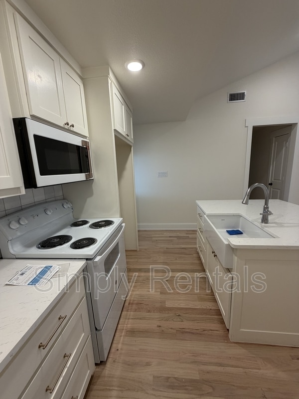 Photo - 2506 Bliss St