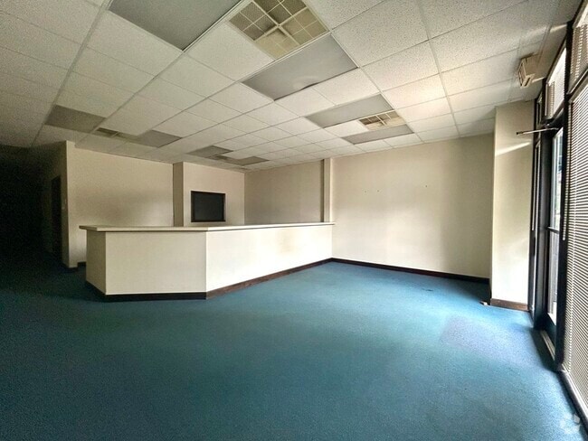 Building Photo - 5534 Albemarle Rd Rental