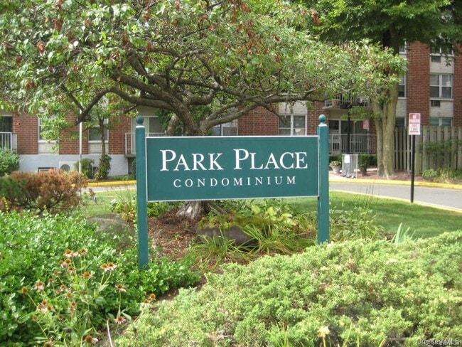 Building Photo - 35 Park Ave Unit 2T