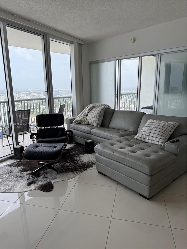 Photo - 1750 N Bayshore Dr Unit 5114