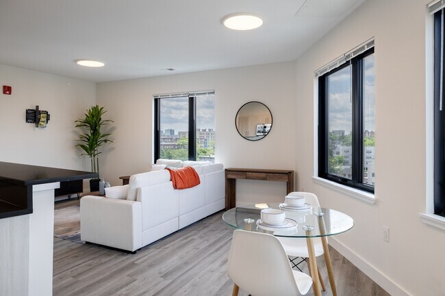 Photo - 72 S Essex Ave