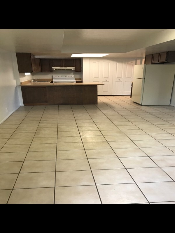 Photo - 633 E Acoma Rd