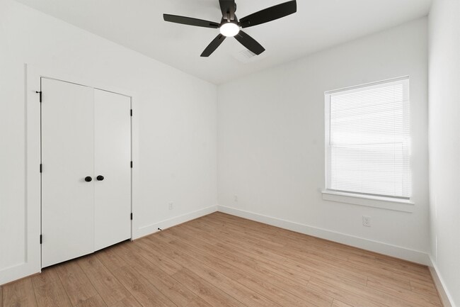Photo - 407 Calloway St