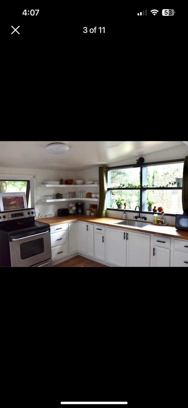 Photo - 10505 SE Walnut Dr