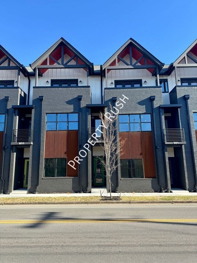 Photo - 1857 Zeta Way