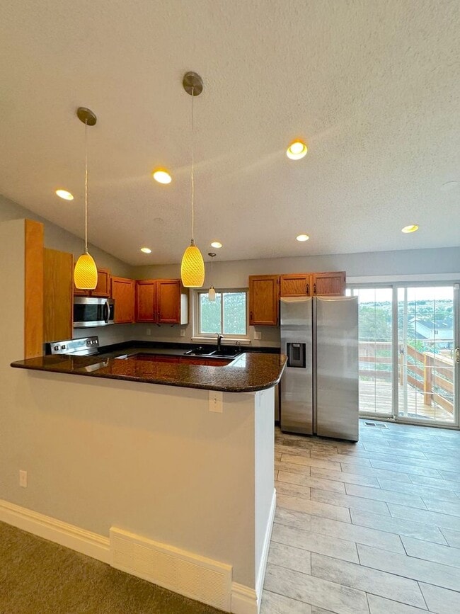 Photo - Beautiful Home on Amethyst for Rent