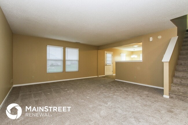 Photo - 818 Runnymede Dr