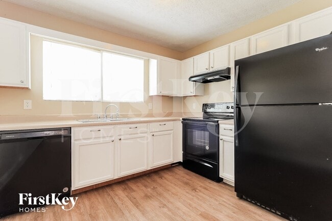Photo - 124 Swafford Dr
