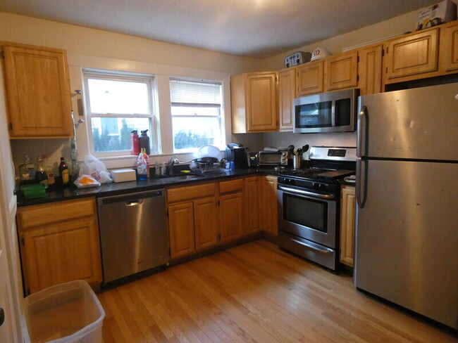 Photo - 16 Stockwell St Condo Unit 16