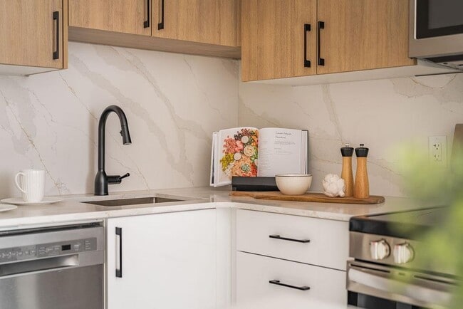 Photo - 330 Metcalfe