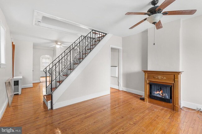 Building Photo - 345 W Mt Pleasant Ave