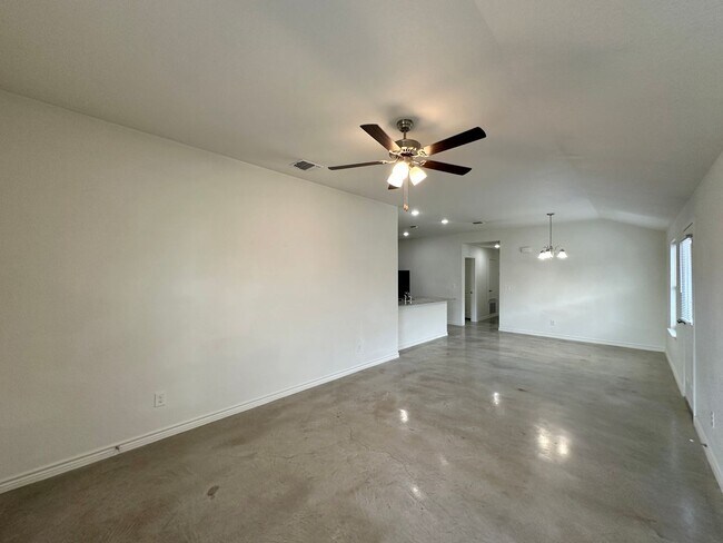 Photo - 6111 Amelia Earhart Blvd Unit 6111 B Amelia Earhart