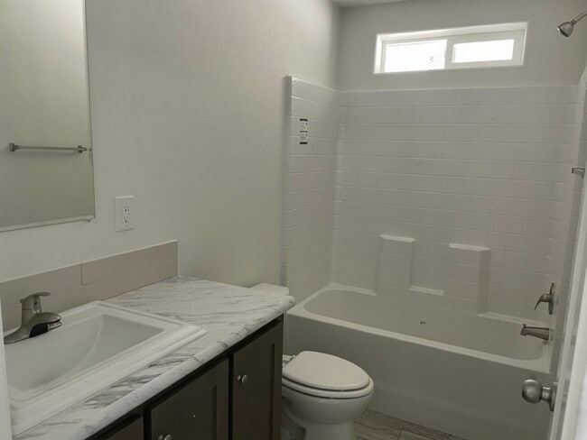 Photo - 1632 E Libby St