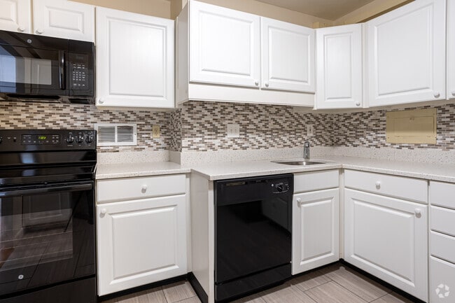 3BR, 2BA