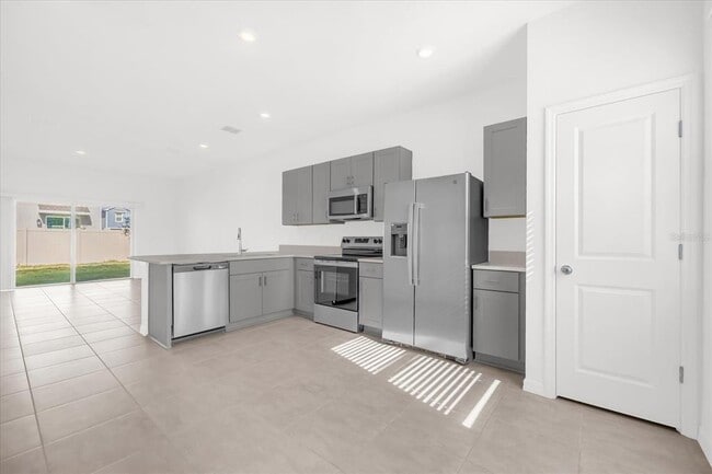 Photo - 2992 Skyline Lp