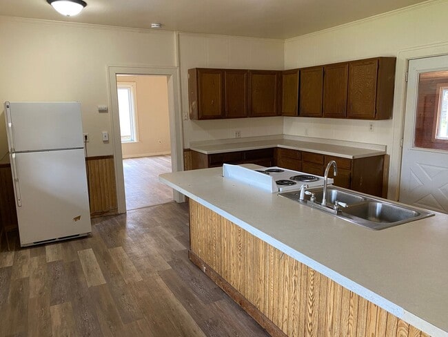 Photo - 1331 Grand Ave Unit 1331 1/2 (Lower)