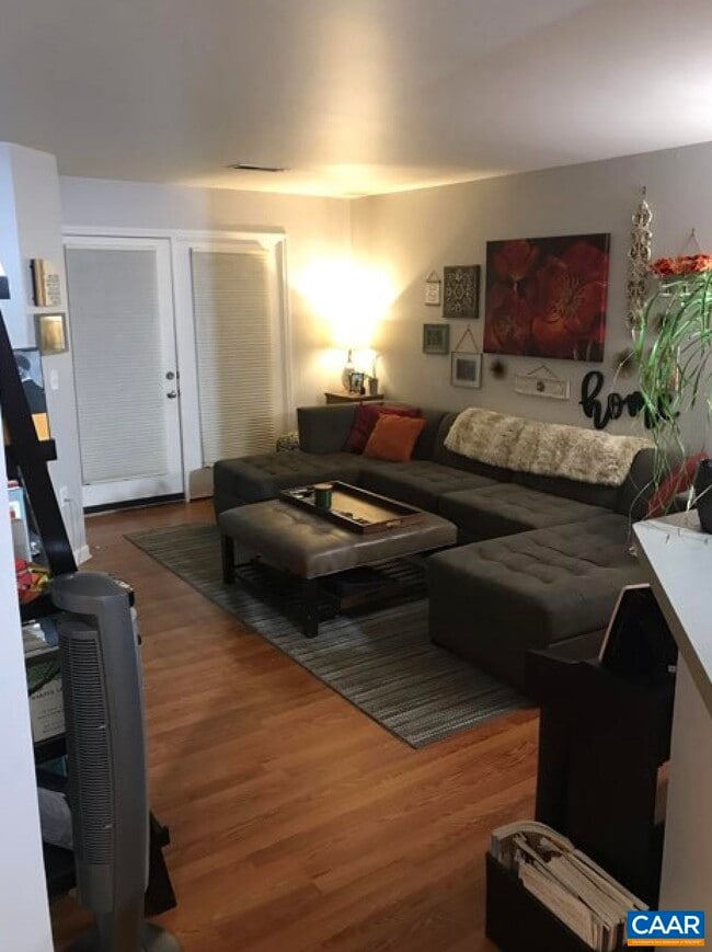 Photo - 735 Walker Square