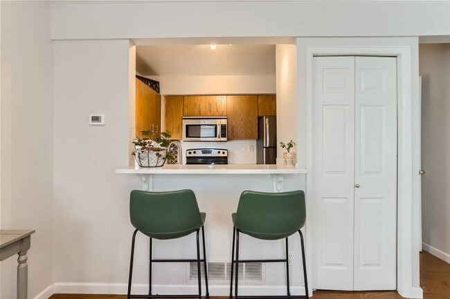 Photo - 2135 Spruce St