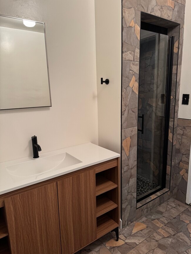 Photo - 13345 Burbank Blvd