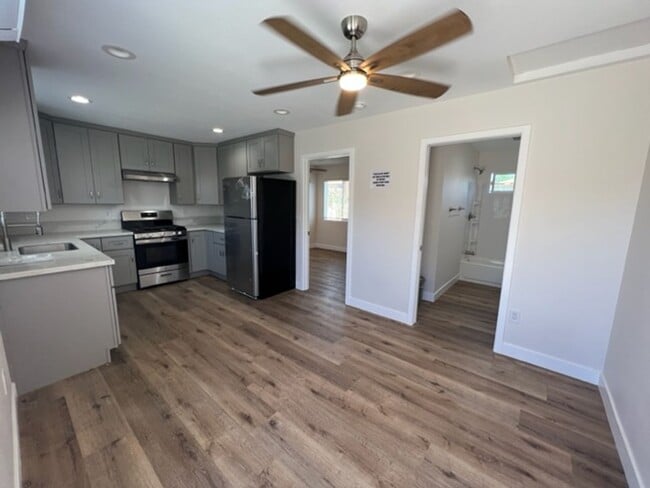 Building Photo - 1081 E Nocta St Unit 1081B Rental