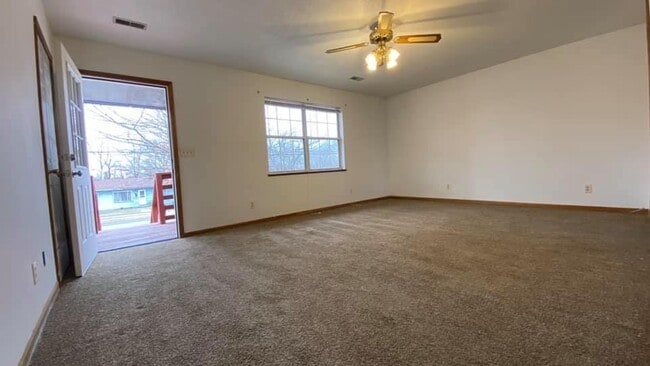 Building Photo - 409 N Main St Rental