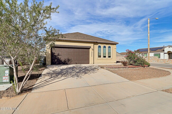 Building Photo - 14853 Tierra Escape Ave