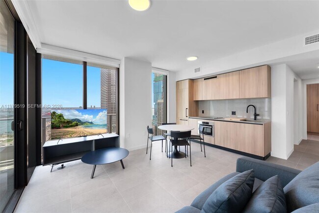 Photo - 121 NE 5th St Unit 3112