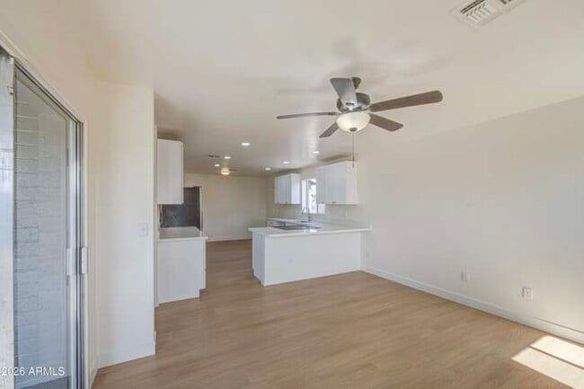 Photo - 613 W Peralta Ave